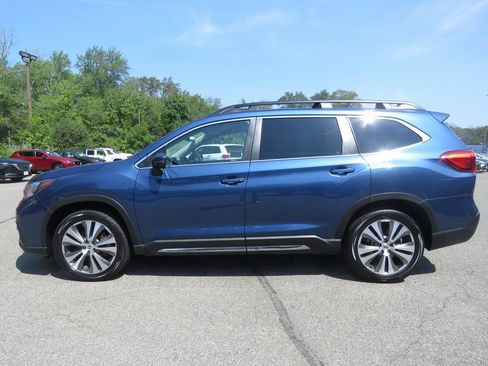Used 2022 Subaru Ascent Limited image 9