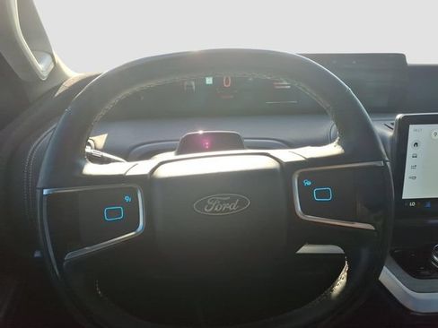 Used 2025 Ford Expedition Max Platinum w/ Driver's Package AWD/4WD image 26
