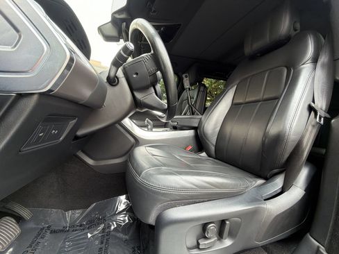 Used 2019 Land Rover Range Rover Sport HSE AWD/4WD image 13