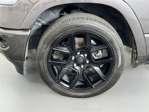 Used 2021 RAM 1500 Laramie w/ Night Edition image 10