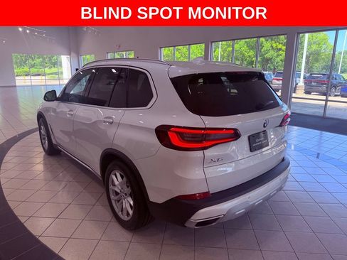 Used 2021 BMW X5 xDrive45e w/ Executive Package 3 AWD/4WD image 5