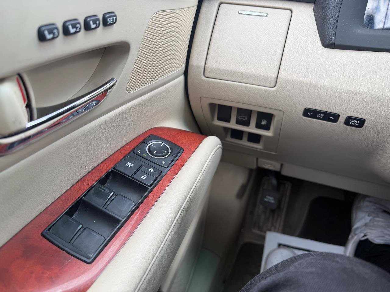 Used 2012 Lexus RX 350 FWD w/ Premium Pkg image 27