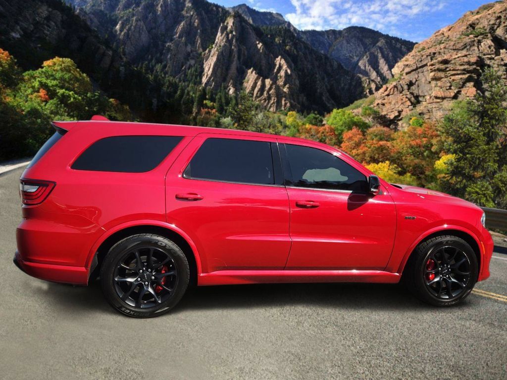 Used 2021 Dodge Durango SRT w/ Technology Group AWD/4WD image 2