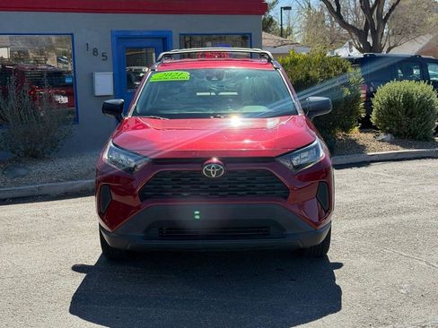Used 2021 Toyota RAV4 LE image 2