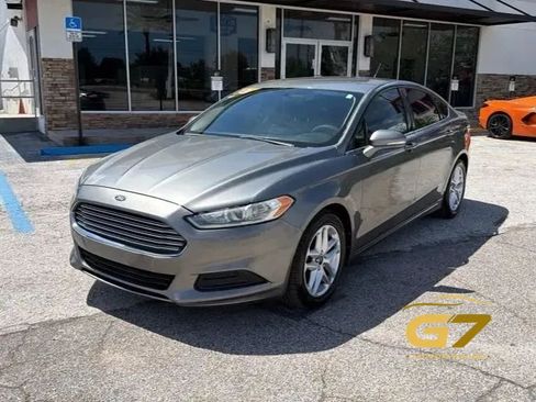 Used 2013 Ford Fusion SE FWD image 1