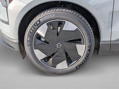 New 2025 Volvo EX30 Plus w/ Protection Package Premier image 11