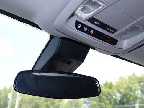 Used 2023 Chevrolet Equinox LS FWD image 25
