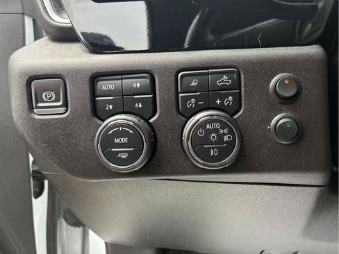 Used 2024 Chevrolet Silverado 2500 LT w/ True North Edition AWD/4WD image 16