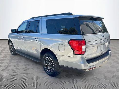 Used 2024 Ford Expedition Max XLT image 6