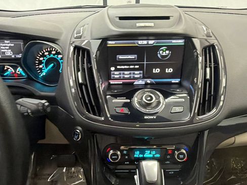 Used 2014 Ford Escape Titanium FWD image 29