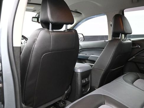 Used 2019 Chevrolet Colorado Z71 AWD/4WD image 26