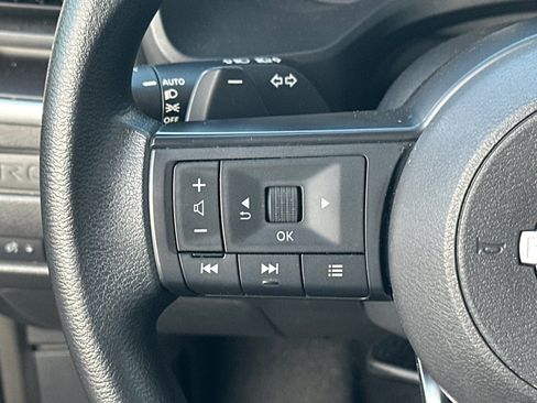 Used 2024 Nissan Rogue S image 24