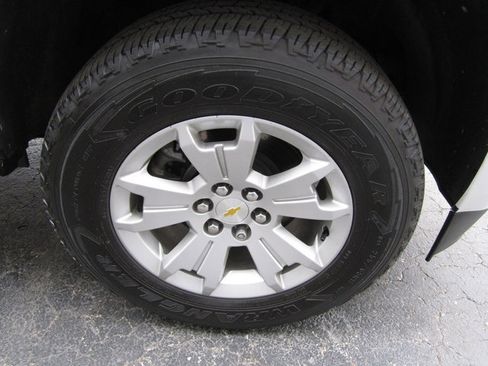 Used 2022 Chevrolet Colorado LT w/ Luxury Package RWD image 26