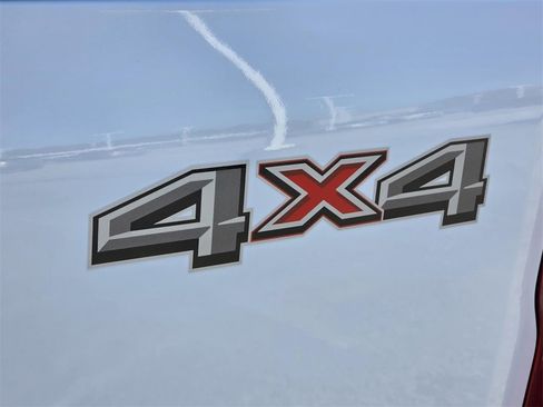Used 2025 Ford F250 XLT image 40