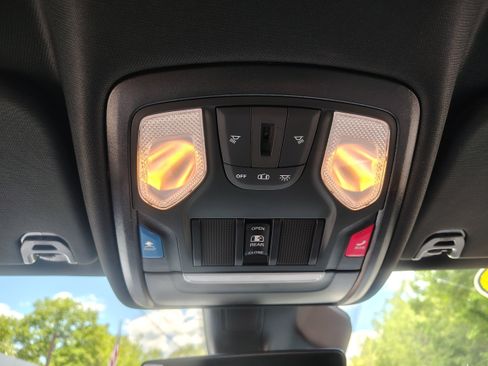Certified 2025 RAM 1500 Big Horn AWD/4WD image 35