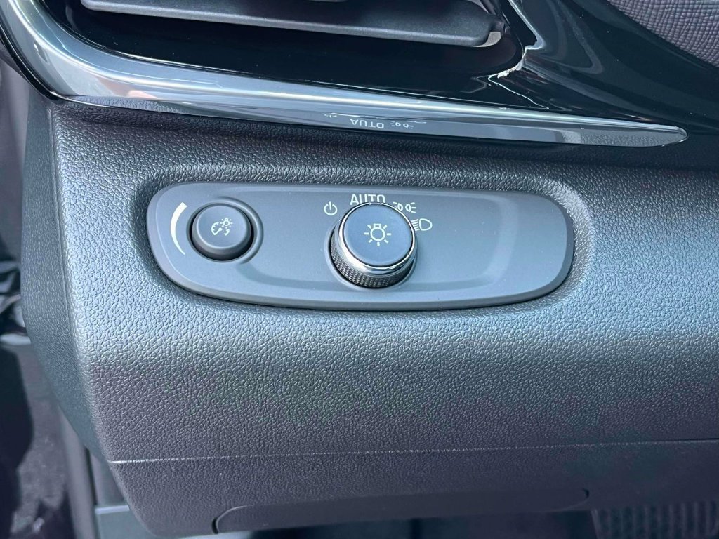 New 2026 Buick Envista Sport Touring w/ Convenience I Package FWD image 25