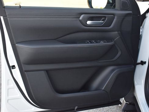 New 2026 Nissan Armada SV image 19