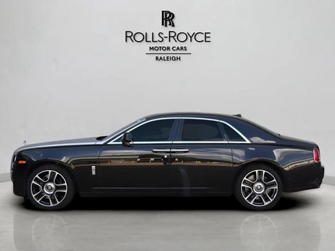 Used 2017 Rolls-Royce Ghost RWD image 4