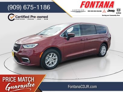 Certified 2023 Chrysler Pacifica Touring-L