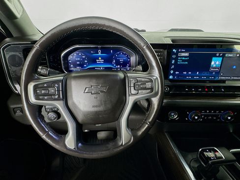 Used 2023 Chevrolet Silverado 1500 LT Trail Boss AWD/4WD image 11