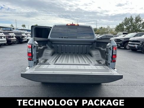 Used 2024 Nissan Frontier Pro-X w/ Technology Package image 16