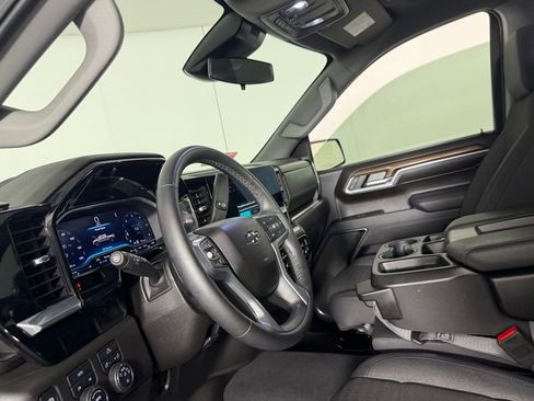Used 2024 Chevrolet Silverado 1500 RST AWD/4WD image 23