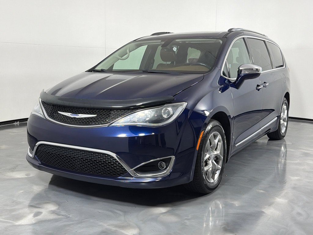 Used 2019 Chrysler Pacifica Limited FWD image 10