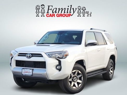 Used 2023 Toyota 4Runner TRD Off-Road Premium AWD/4WD image 1