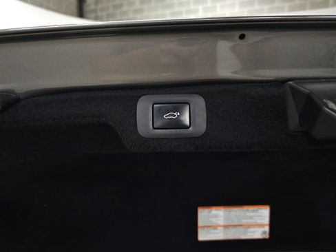 Used 2019 Lexus LS 500h AWD image 9