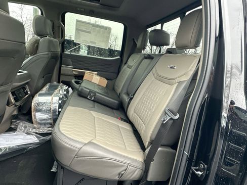New 2026 Ford F450 Platinum w/ Platinum Plus Package image 36