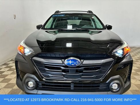 Used 2024 Subaru Outback Premium AWD/4WD image 2