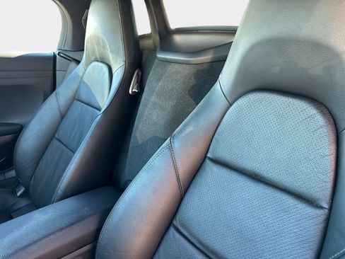 Used 2017 Porsche 718 Boxster image 21