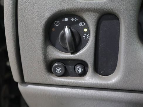 Used 2004 Chevrolet TrailBlazer LS w/ LS Preferred Equipment Group image 28