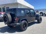 Used 2017 Jeep Wrangler Unlimited Rubicon image 3