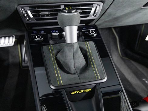 Used 2025 Porsche 911 GT3 RS RWD image 24