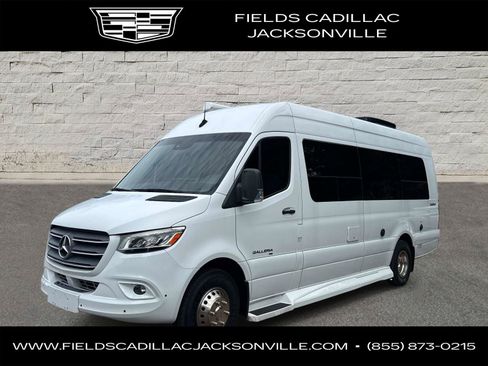 Used 2020 Mercedes-Benz Sprinter 3500 image 1