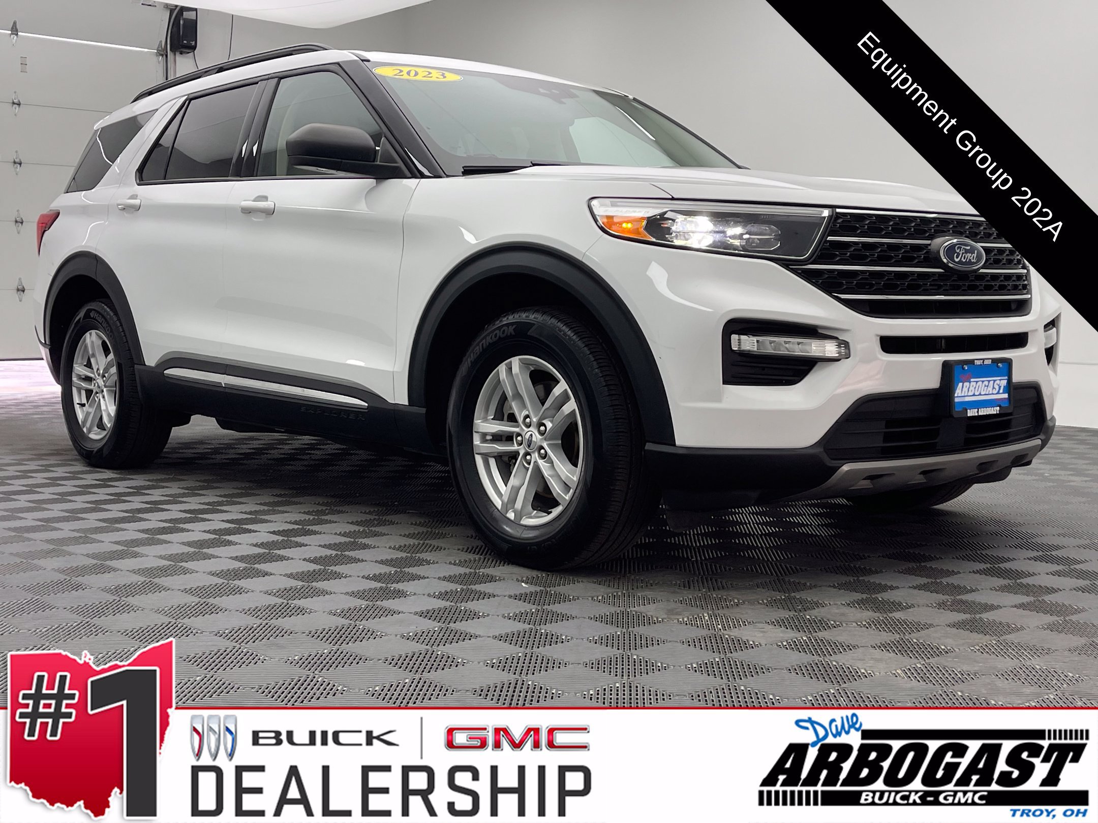 Used 2023 Ford Explorer XLT w/ Equipment Group 202A AWD/4WD image 1