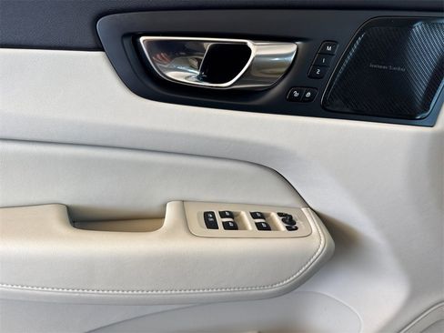 Certified 2023 Volvo XC60 B5 Plus w/ Climate Package image 10
