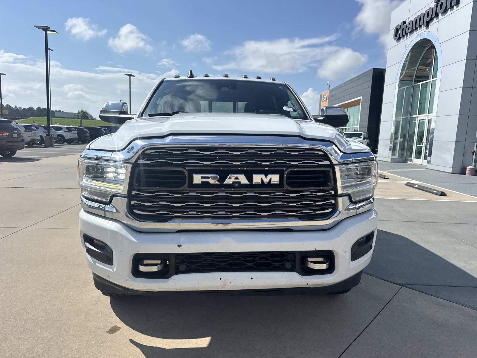 Used 2019 RAM 2500 Limited AWD/4WD image 2