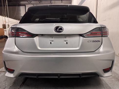 Used 2015 Lexus CT 200h image 7