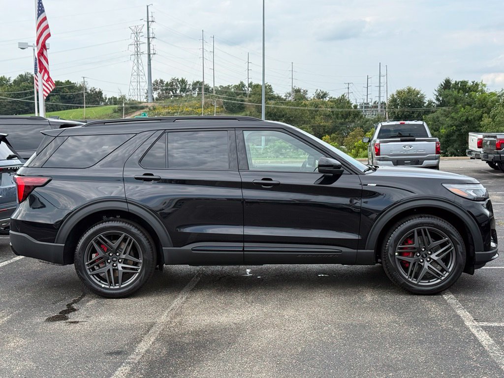New 2027 Ford Explorer ST-Line w/ Premium Package AWD/4WD image 4