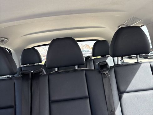 Used 2023 Mercedes-Benz Metris Passenger image 13