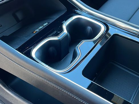 New 2026 Chevrolet Traverse LT w/ Midnight/Sport Edition image 21