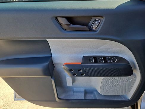 Used 2022 Ford Maverick XLT w/ Equipment Group 300A Standard image 22