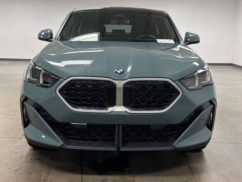 Certified 2025 BMW X2 xDrive28i AWD/4WD image 5