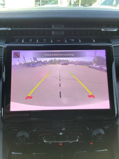 Used 2023 Jeep Grand Cherokee Limited AWD/4WD image 28