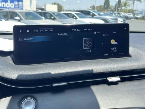 Used 2023 Genesis GV70 2.5T w/ Select Package AWD/4WD image 14