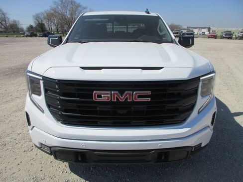 New 2026 GMC Sierra 1500 Elevation w/ Elevation Premium Package image 11