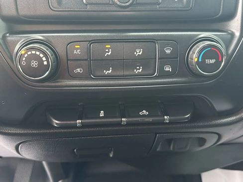 Used 2018 GMC Sierra 1500 2WD Regular Cab image 17