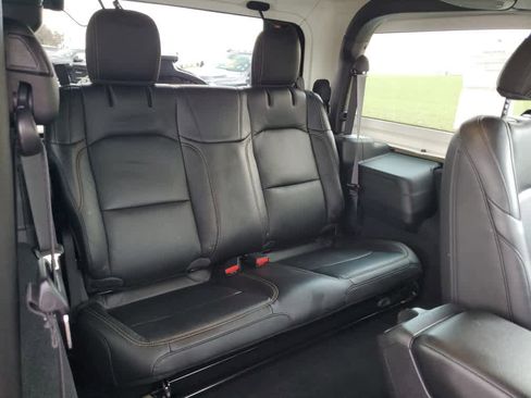 Used 2025 Jeep Wrangler Sport image 23